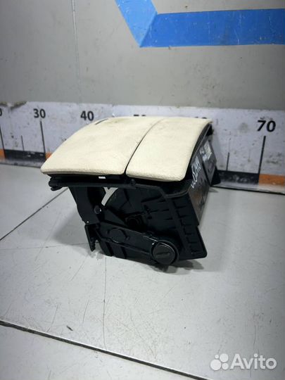 Бардачок Mercedes W221 S