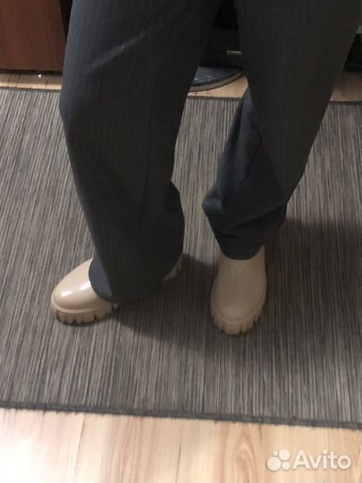 Резиновые сапоги