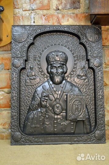 Панно из дерева Николай Чудотворец