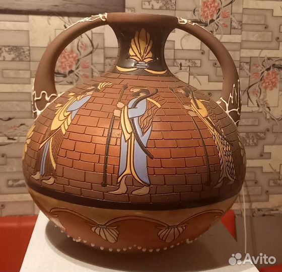 Амфора глиняная