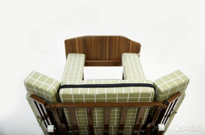 Медицинская кровать для ухода за больными