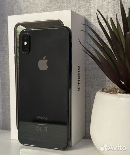 iPhone Xs, 64 ГБ