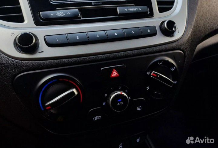 Hyundai Solaris 1.6 AT, 2017, 105 176 км