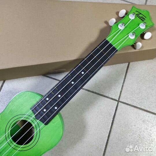 Укулеле сопрано новая