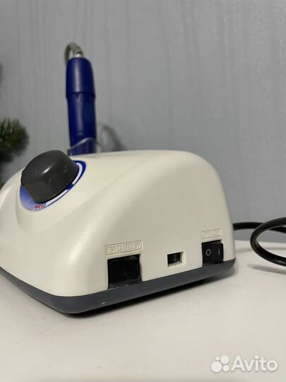 Аппарат для маникюра и педикюра