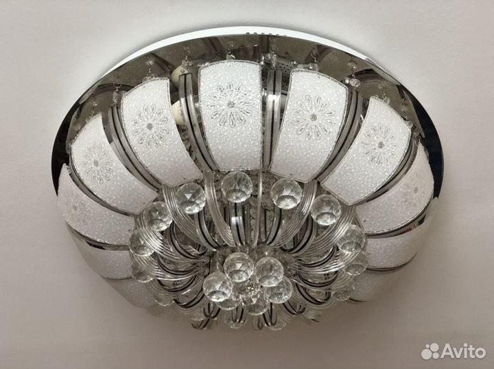 Хрустальная люстра