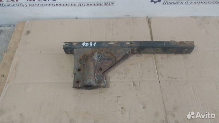 Кронштейн, труба отбойника под будку Man Tga