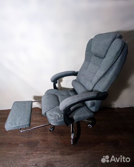 Компьютерное кресло из ткани с вибромассажем