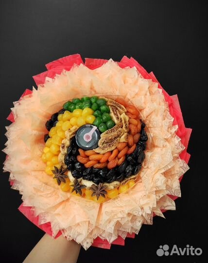 Букет из орехов и сухофруктов. Ореховый букет