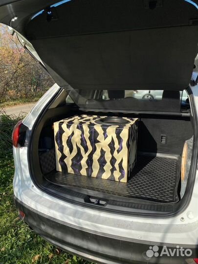 Сабвуфер Ground Zero gzhw 30SPL Gold