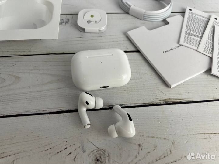 Airpods pro с шумоподавлением