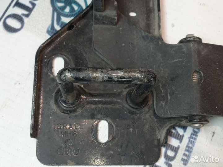 Ответная часть замка капота Audi Q7 4L (2005—2009)