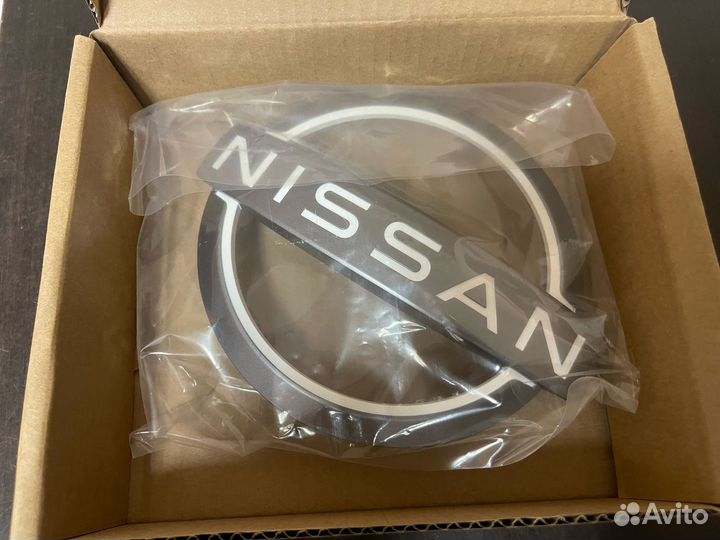 Nissan 628906TA0A логотип