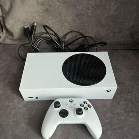 Xbox series s почти новый