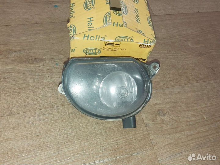 Фара противотуманная левая Audi Q7