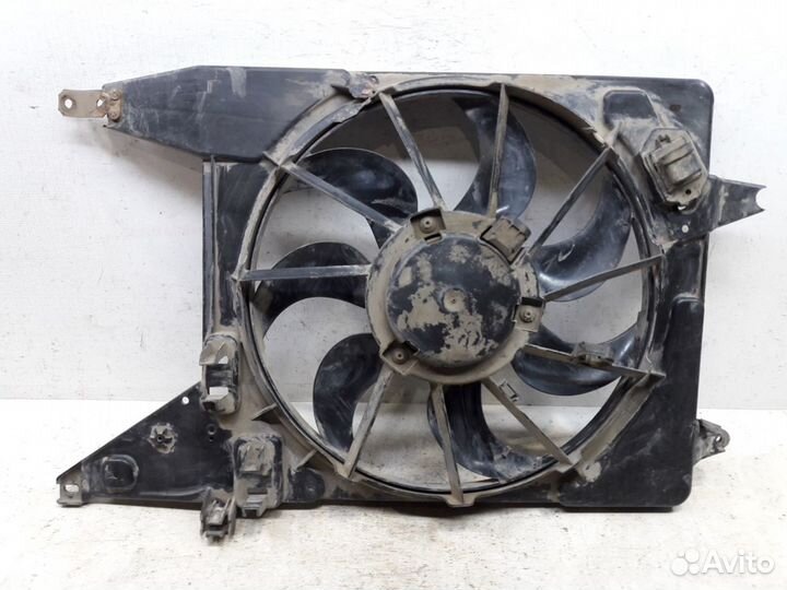 Диффузор радиатора Renault Logan 1 2004-2016