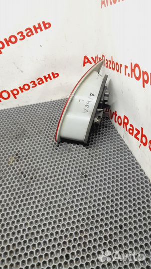 Задний фонарь внутренний левый fiat Albea