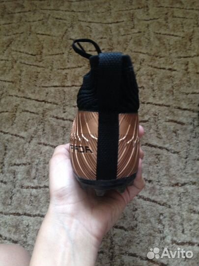 Футбольные бутсы demix triada