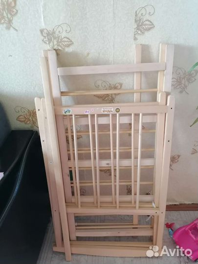 Детская кроватка