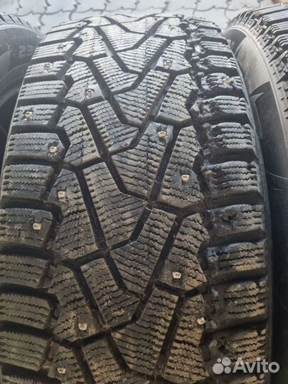 Pirelli Ice Zero 235/55 R20 105T