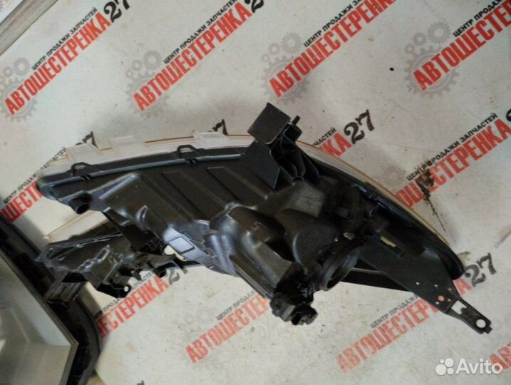 Фара левая Nissan Note E12 HR12DDR 2014