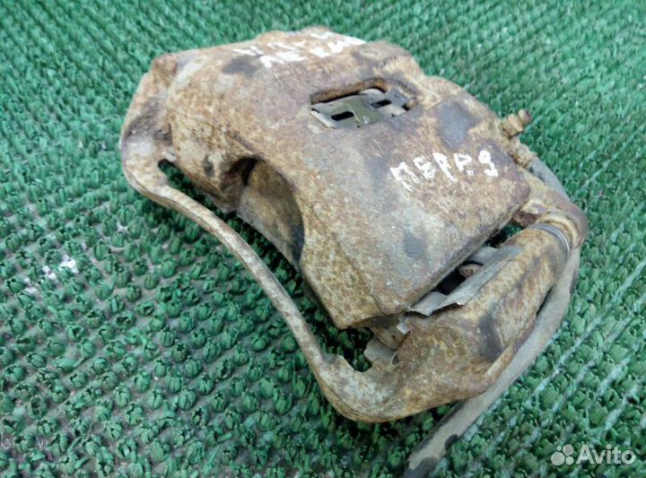 Суппорт передний левый Honda Hr-V GH3 D16A