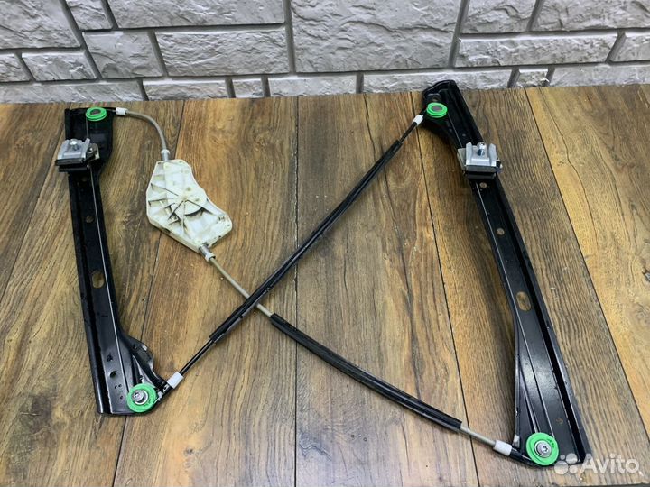 Volkswagen Golf Plus Стеклоподъемник электрический