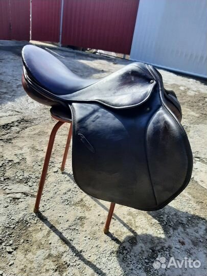 Конкурное седло