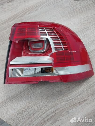 Фонарь задний правый внешний Volkswagen Touareg2NF