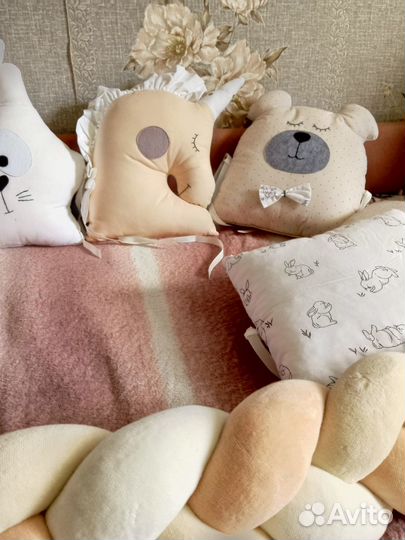 Бортики в детскую кроватку