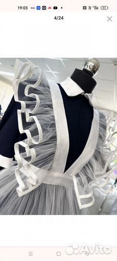 Белый школьный фартук на выпускной