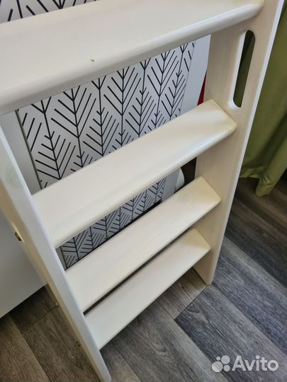 Лестница для кровати чердака