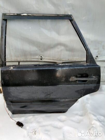 Задняя левая дверь ваз 2114