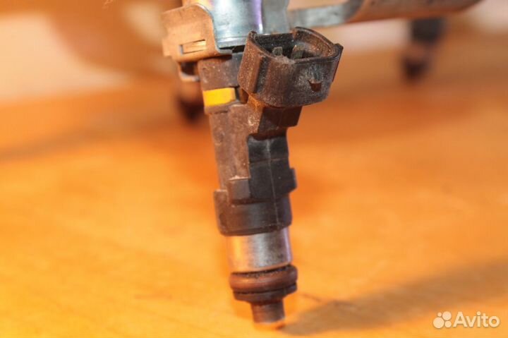 Форсунка топливная Nissan Murano Z50 VQ35 3.5