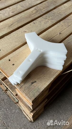 Резка пластика гидроабразивная