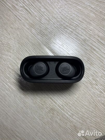 Беспроводные наушники jbl Wave 100 black