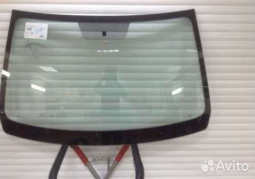 Лобовое стекло Renault Sandero