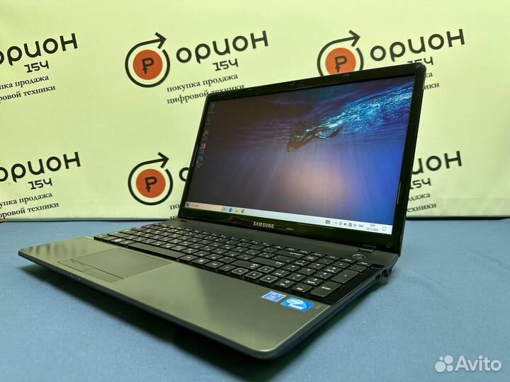 Ноутбук Samsung np300e5z-a06ru