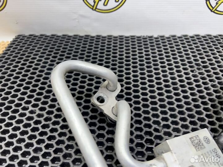 Трубка системы охлаждения АКПП Volkswagen Tiguan 1