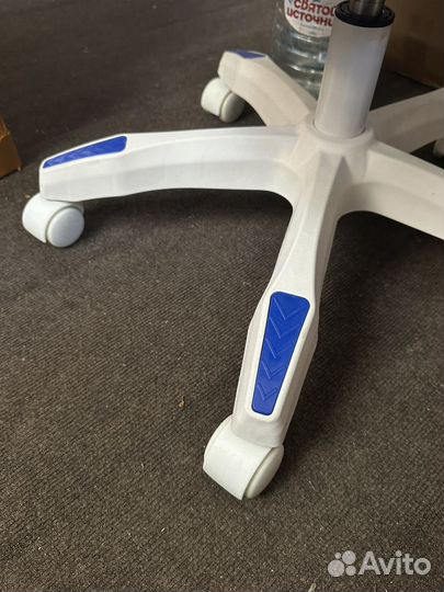 Компьютерное кресло новое