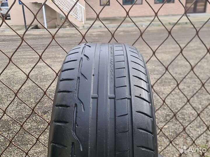 Dunlop SP Sport Maxx RT 235/55 R17 99V