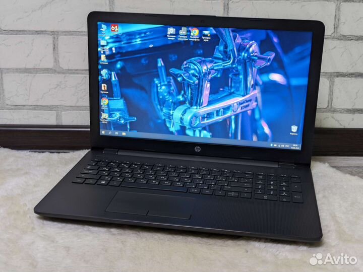 HP / AMD A4-9120 / Radeon R3 /8GB DDR4 /SSD