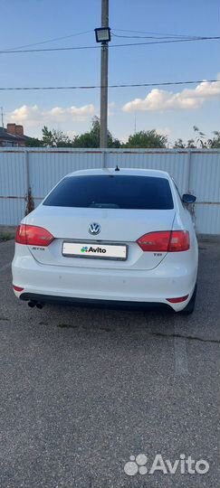 Volkswagen Jetta, 2012