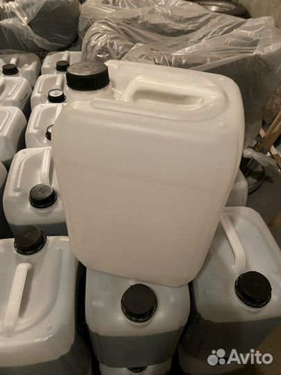 Канистра 20 литров пластиковая