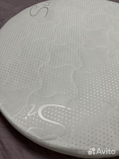 Матрас в круглую кроватку 75*75