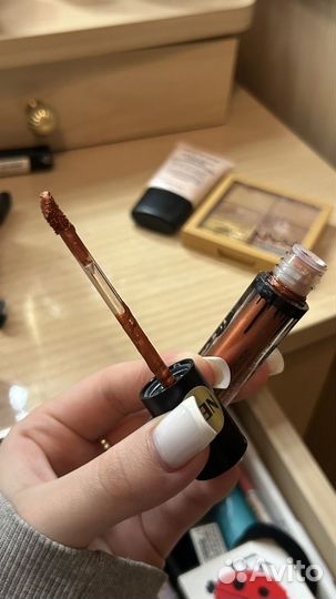 Блеск для губ belor design