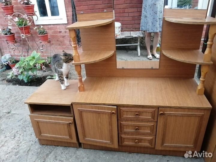 Спальный гарнитур