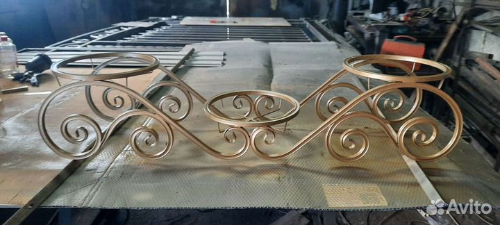 Подставка под цветы