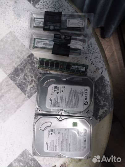 Продаю зап части от своего компа