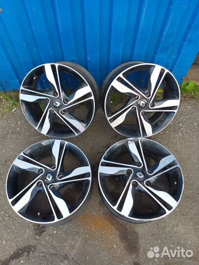 Диски литые на Renault Duster